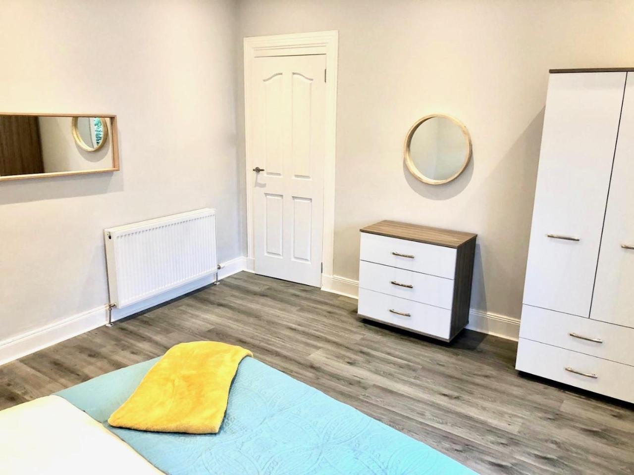 Byevo Almar Villa - Close To City And Airport - Perfect For Contractors Or Large Groups Glasgow Luaran gambar